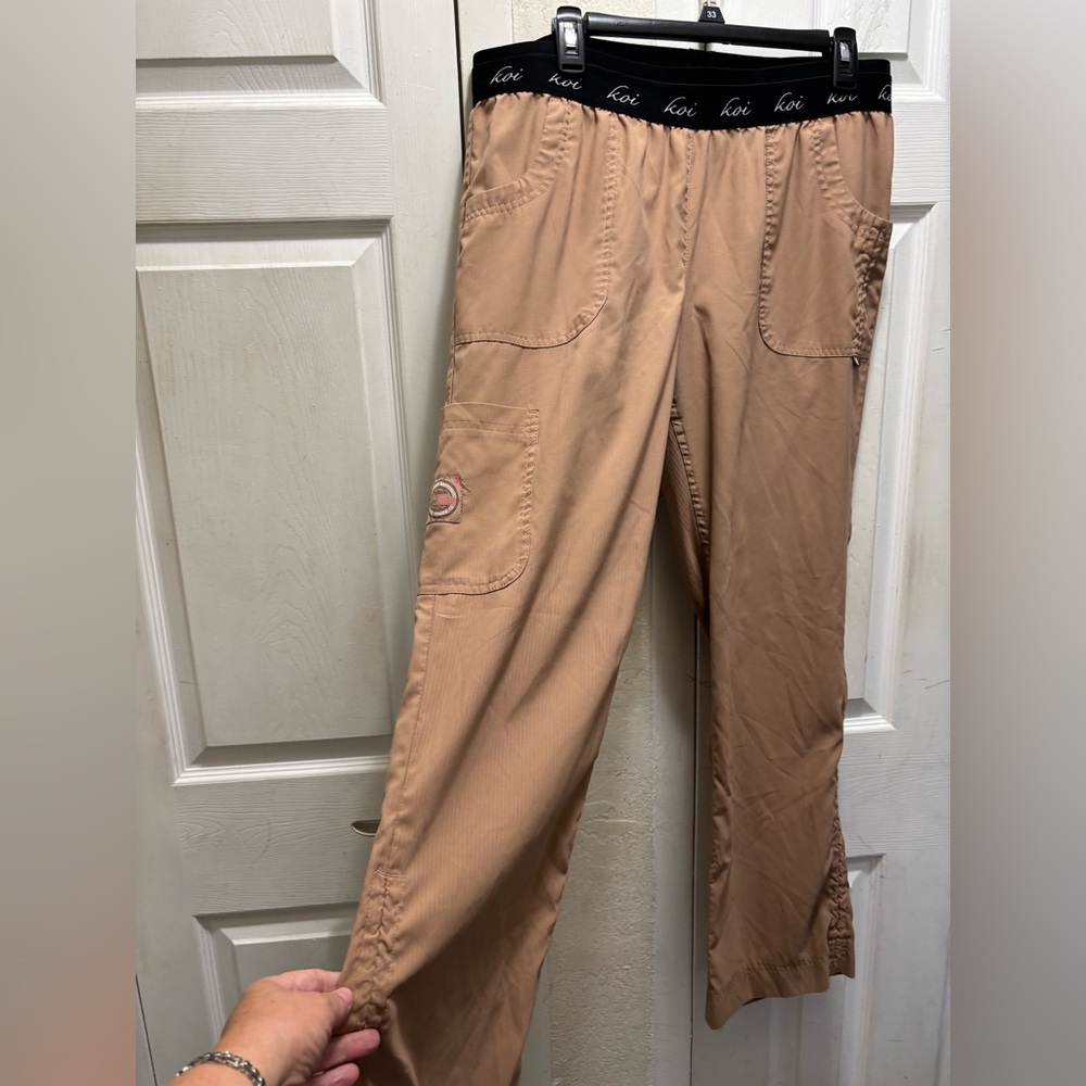 Koi woman scrub Pants